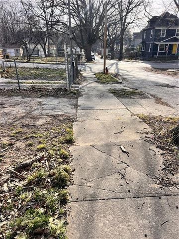 3240 Roberts Street, Kansas City, MO 64124