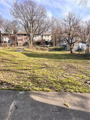 3240 Roberts Street, Kansas City, MO 64124