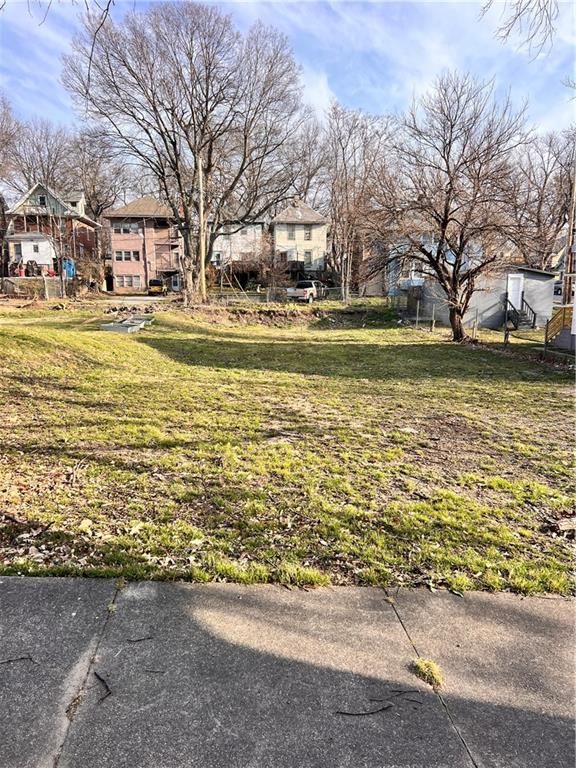 3240 Roberts Street, Kansas City, MO 64124