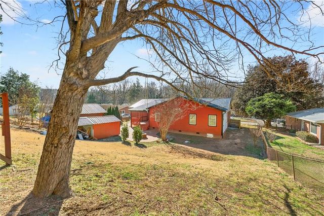 1256 Cloister Drive, Winston-salem, NC 27127