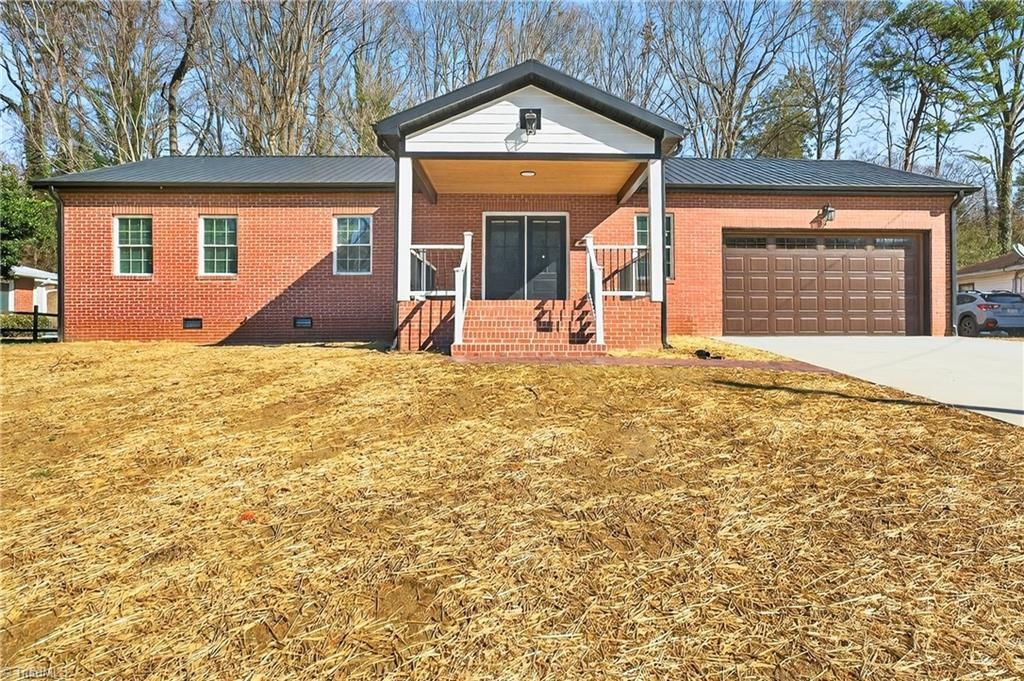 1256 Cloister Drive, Winston-salem, NC 27127