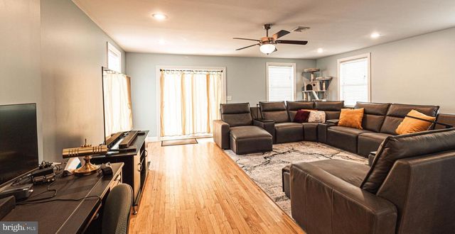 104 JUNIPER DR, Mechanicsburg, PA 17055