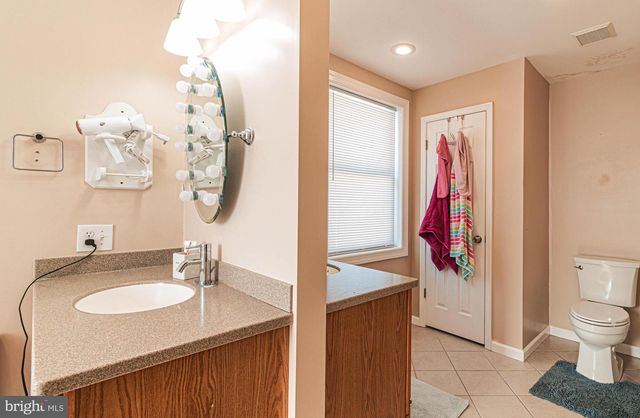 104 JUNIPER DR, Mechanicsburg, PA 17055