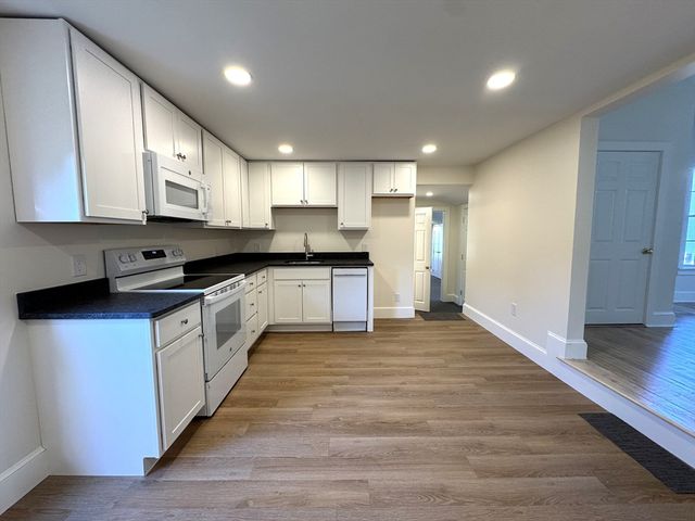 55 Central Street 2R, Stoneham, MA 02180