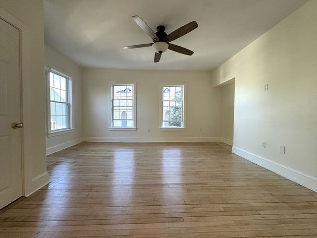 55 Central Street 2R, Stoneham, MA 02180