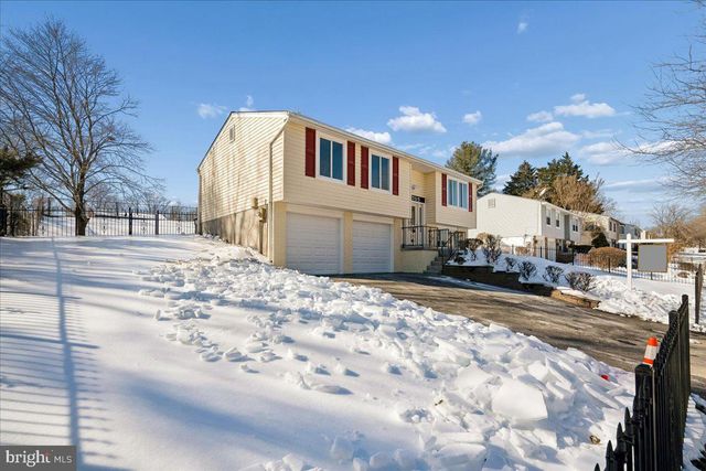 12705 WINDBROOK DR, Clinton, MD 20735