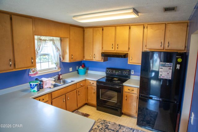 7006 E Fox Court, Panama City, FL 32404