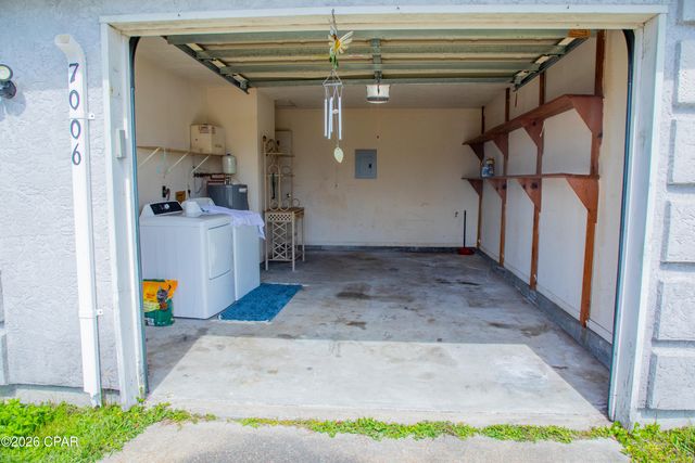 7006 E Fox Court, Panama City, FL 32404