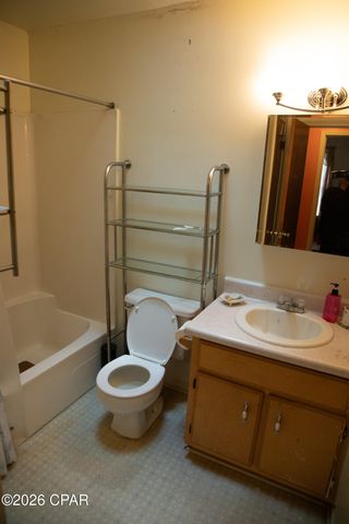 7006 E Fox Court, Panama City, FL 32404