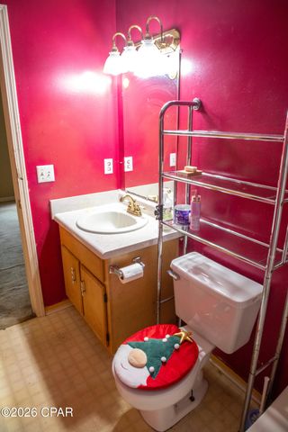 7006 E Fox Court, Panama City, FL 32404