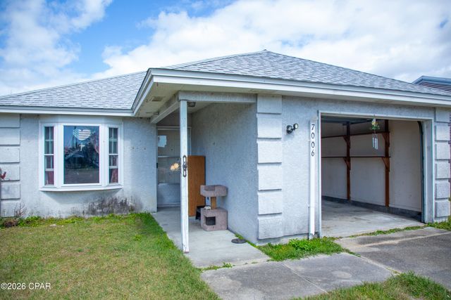 7006 E Fox Court, Panama City, FL 32404