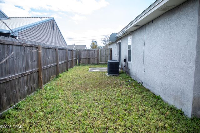 7006 E Fox Court, Panama City, FL 32404