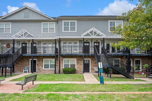 1725 Harvey Mitchell Parkway S 2125, College Station, TX 77840