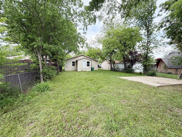1624 Roy Street, Gainesville, TX 76240