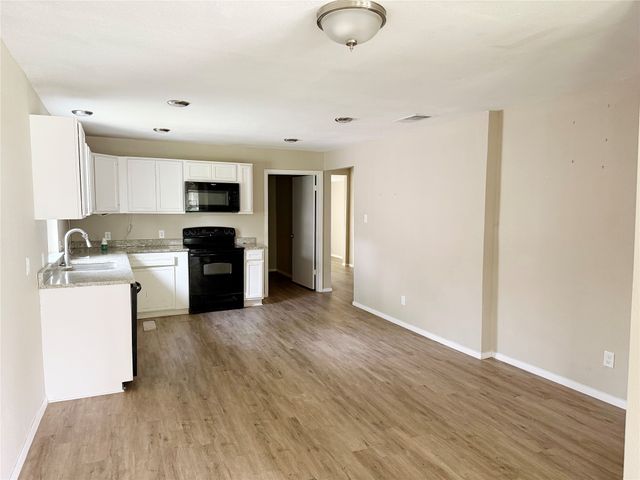 1624 Roy Street, Gainesville, TX 76240