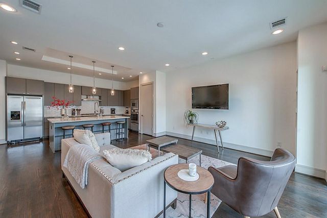 2516 Pease Street, Houston, TX 77003
