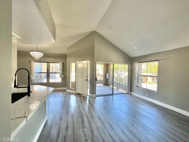 33 Vassar Aisle 21, Irvine, CA 92612