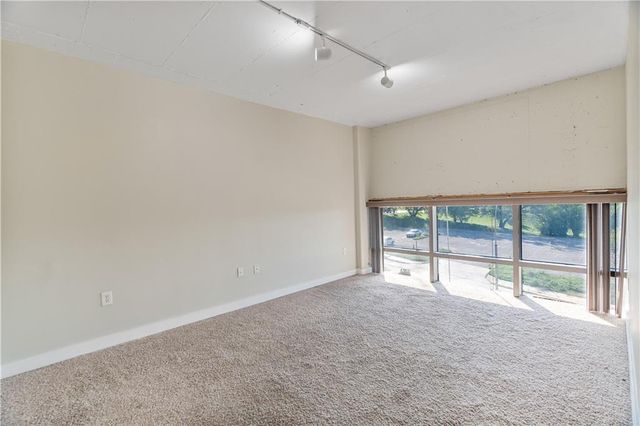 600 E Admiral Blvd Boulevard 407, Kansas City, MO 64106