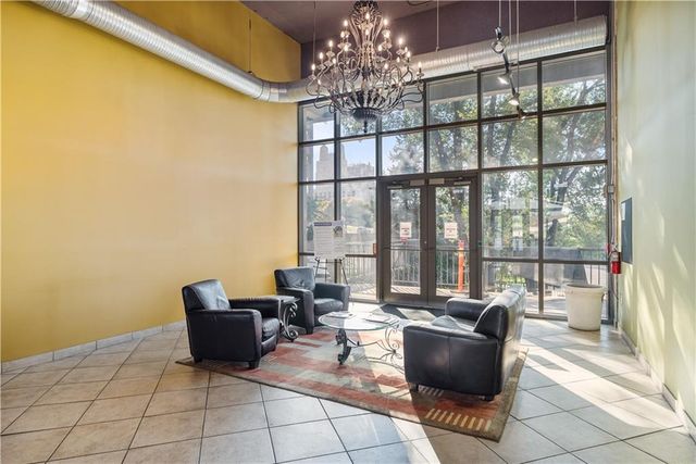 600 E Admiral Blvd Boulevard 407, Kansas City, MO 64106