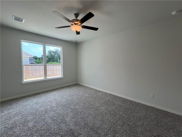 1388 Kingsgate Drive, Bryan, TX 77807