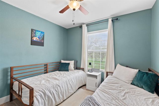 274 Old Austin TRL, Elgin, TX 78621