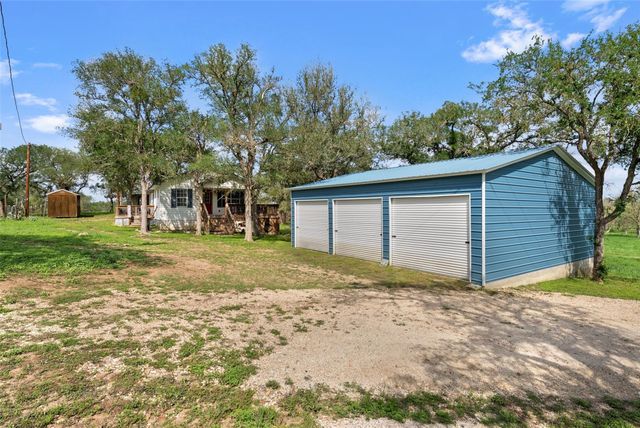 274 Old Austin TRL, Elgin, TX 78621