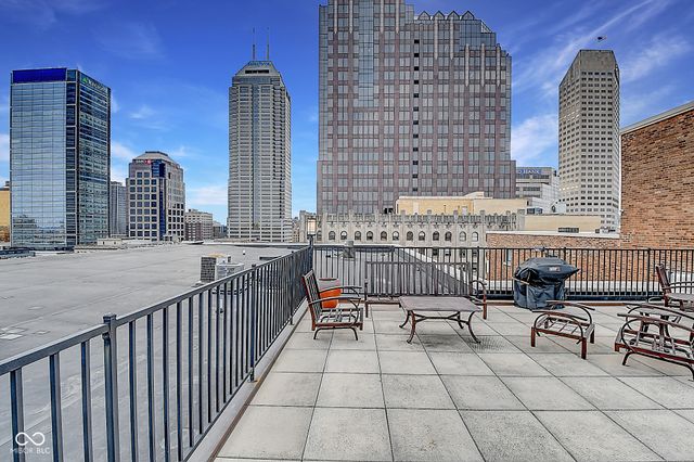 350 N Meridian Street A303, Indianapolis, IN 46204