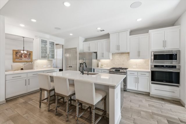 105 Big Sky Circle, Northlake, TX 76226