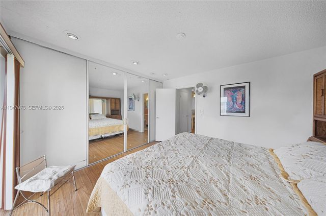 15600 NE 6th Ave 28D, Miami, FL 33162