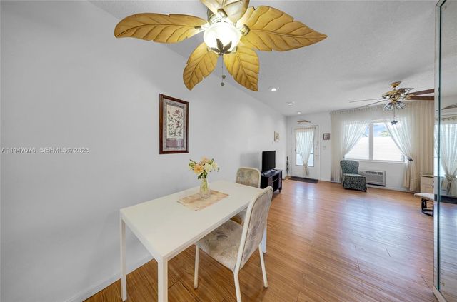 15600 NE 6th Ave 28D, Miami, FL 33162