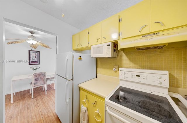 15600 NE 6th Ave 28D, Miami, FL 33162