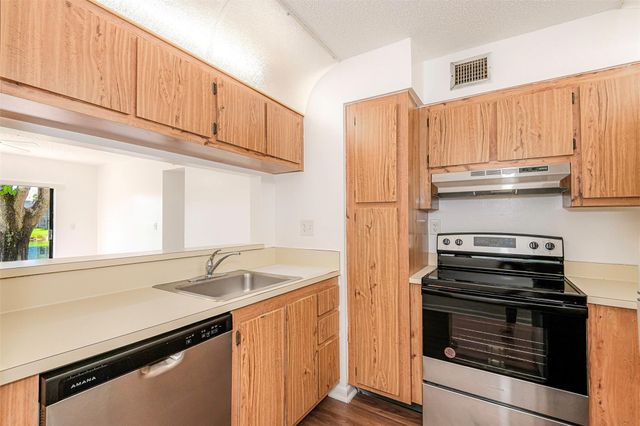 11430 NW 45th St, Coral Springs, FL 33065