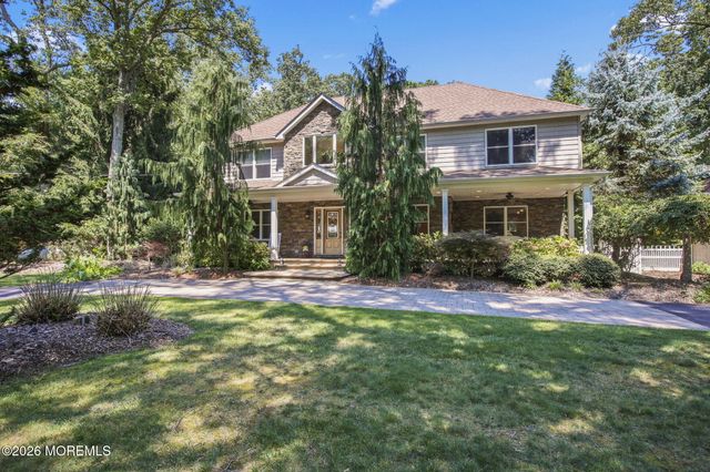 45 Pineoaka Road, Jackson, NJ 08527