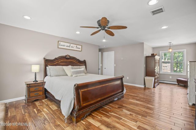 45 Pineoaka Road, Jackson, NJ 08527