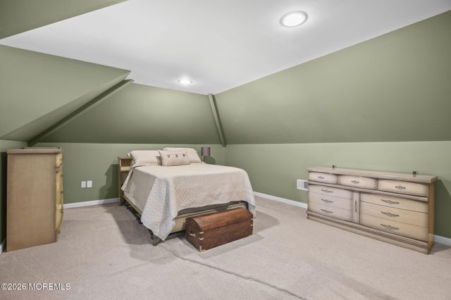 45 Pineoaka Road, Jackson, NJ 08527