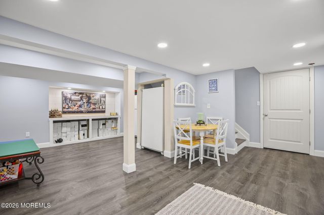 45 Pineoaka Road, Jackson, NJ 08527
