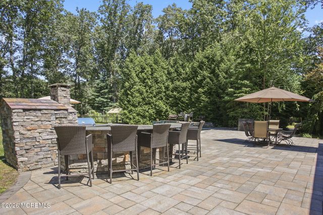 45 Pineoaka Road, Jackson, NJ 08527