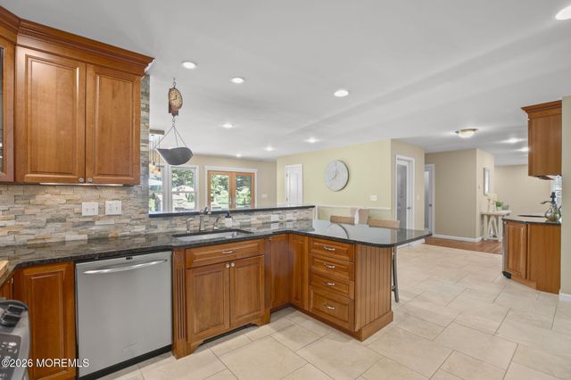 45 Pineoaka Road, Jackson, NJ 08527