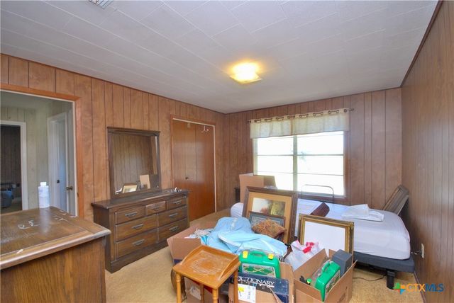 652 County Road 210, Hallettsville, TX 77964