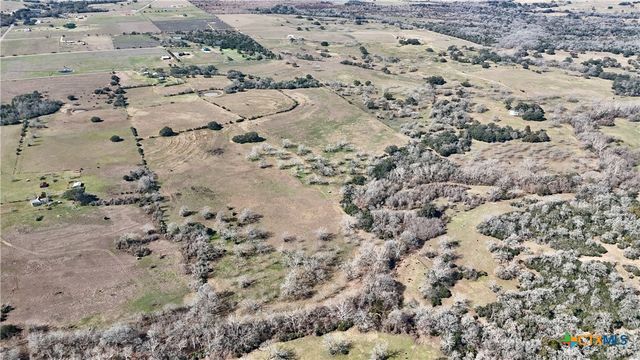 652 County Road 210, Hallettsville, TX 77964