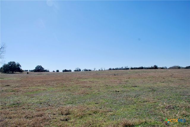 652 County Road 210, Hallettsville, TX 77964