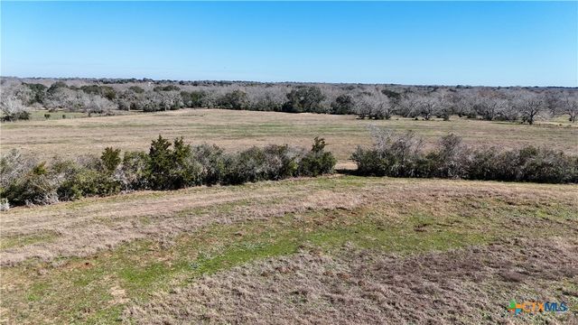 652 County Road 210, Hallettsville, TX 77964