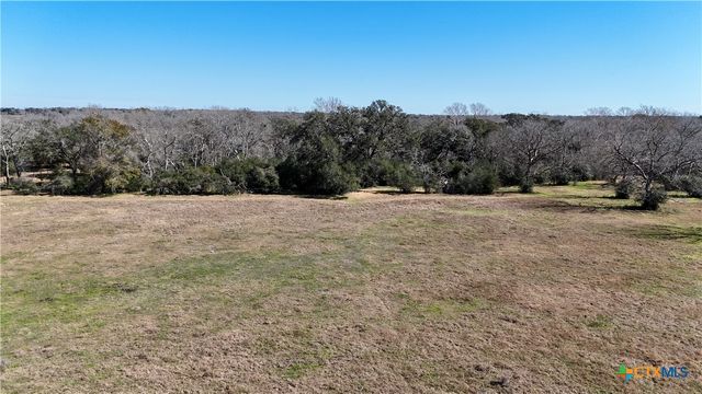 652 County Road 210, Hallettsville, TX 77964