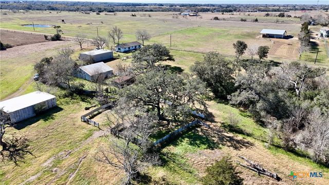652 County Road 210, Hallettsville, TX 77964