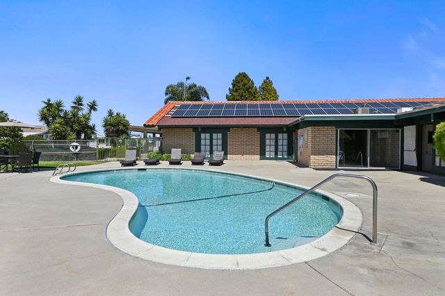 200 N El Camino Real SPC 15, Oceanside, CA 92058