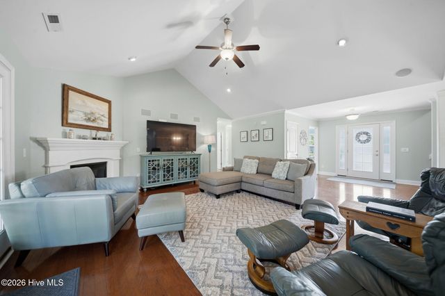 8536 Old Forest Drive NE, Leland, NC 28451