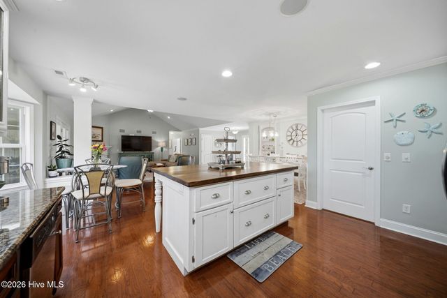 8536 Old Forest Drive NE, Leland, NC 28451