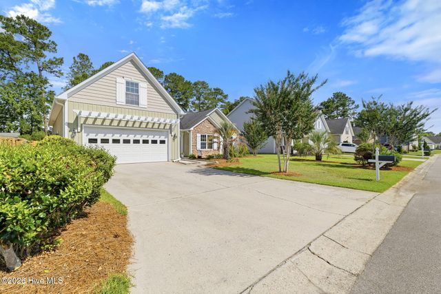 8536 Old Forest Drive NE, Leland, NC 28451