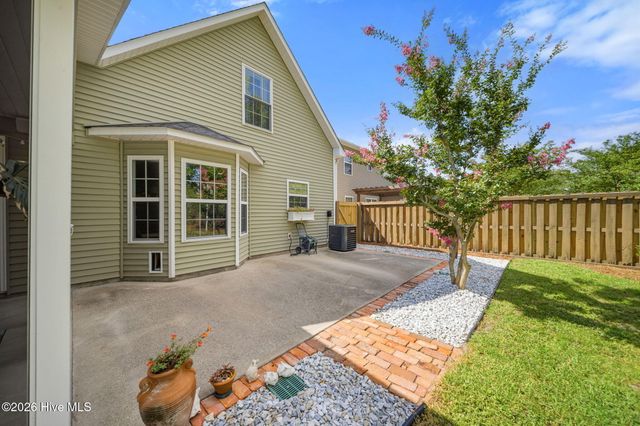 8536 Old Forest Drive NE, Leland, NC 28451