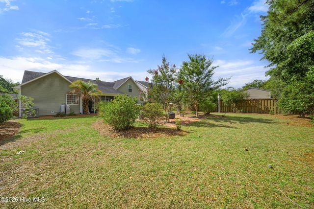 8536 Old Forest Drive NE, Leland, NC 28451